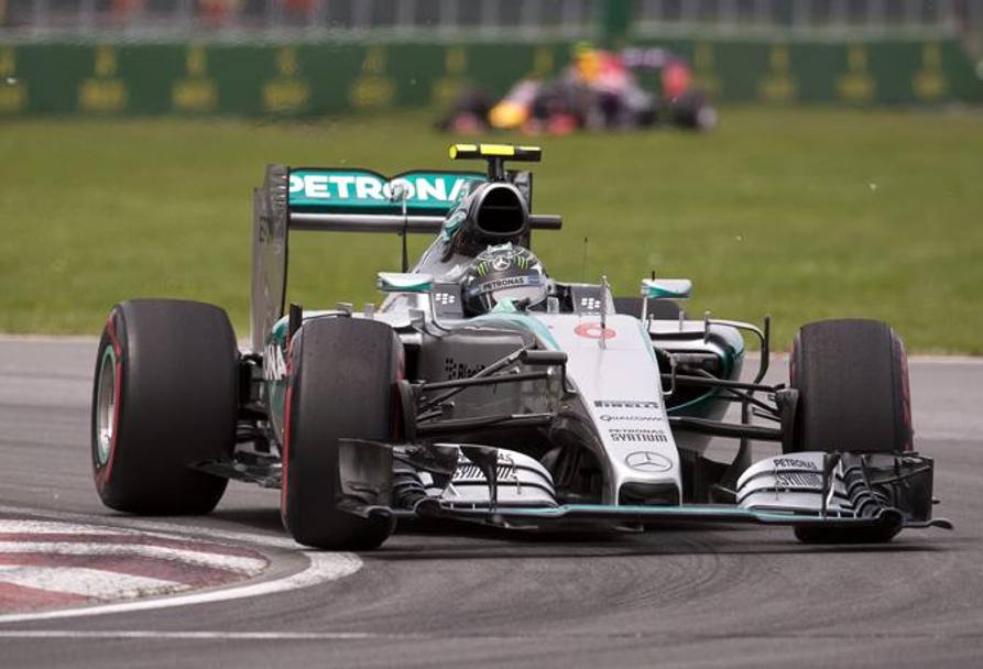 Rosberg, 2 al traguardo,  a -17 da Hamilton. Ap